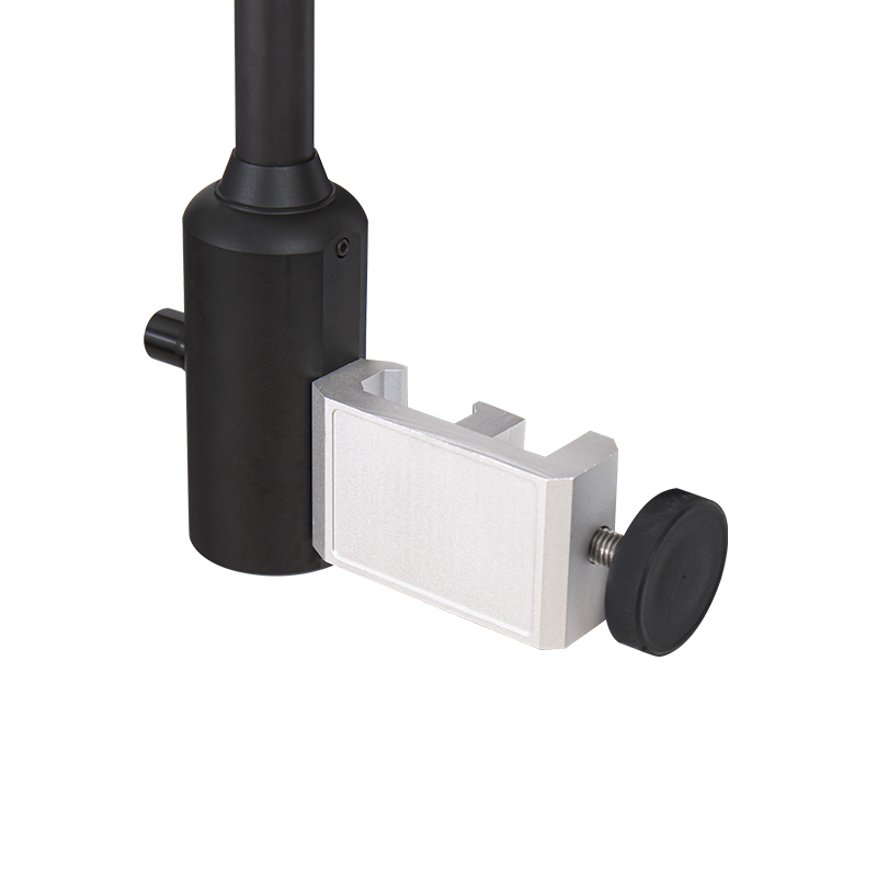 چراغ معاینه یقه غاز تخت بیمارستانی با گیره LED 5 واتی چراغ معاینه یقه غاز تخت بیمارستانی با گیره LED 5 واتی